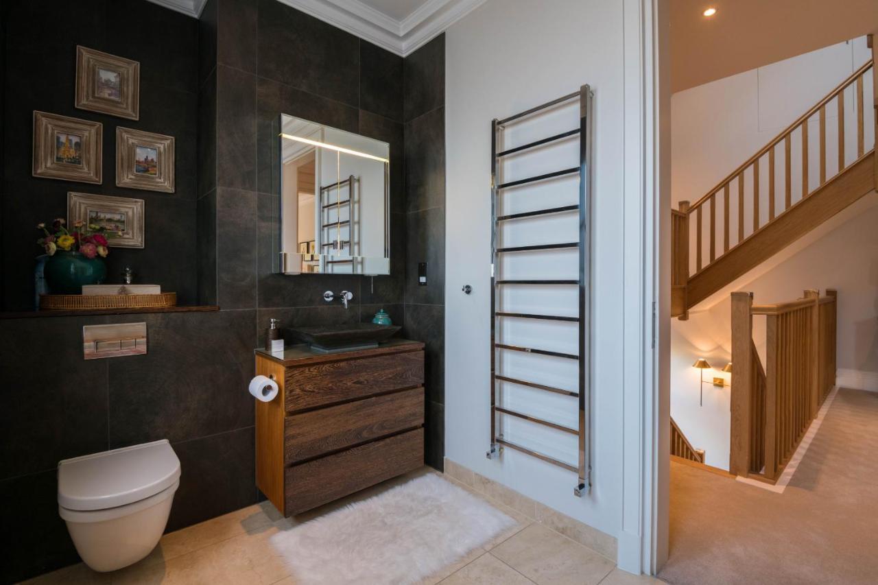 Breathtaking Putney Home With Gorgeous Garden Richmond  Exterior foto